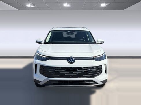 New 2026 Volkswagen Tiguan SE AWD/4WD image 6