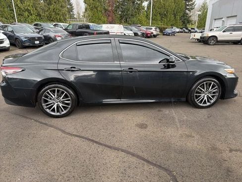 Used 2023 Toyota Camry XLE w/ Navigation Package FWD image 2