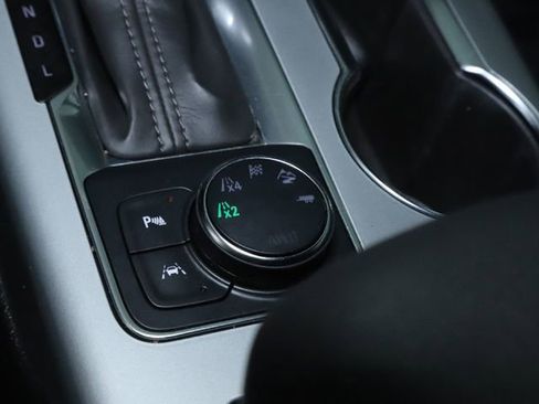 Used 2022 Chevrolet Blazer LT image 38