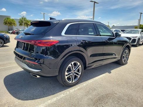 Certified 2025 Audi Q5 Premium w/ Premium Plus AWD/4WD image 7