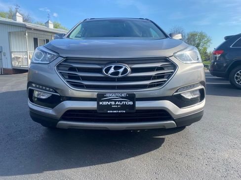 Used 2018 Hyundai Santa Fe Sport image 2