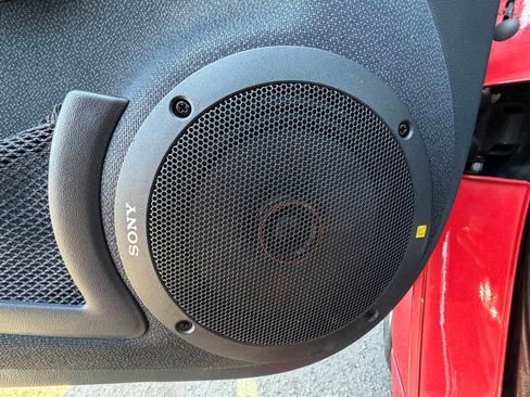 Used 2015 smart fortwo passion image 9