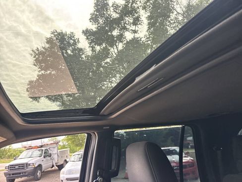Used 2017 Ford Expedition EL XLT RWD image 7