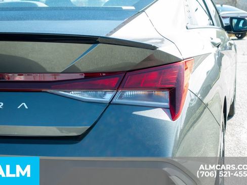 Used 2025 Hyundai Elantra Sport FWD image 11
