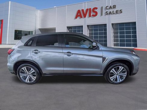 Used 2025 Mitsubishi Outlander Sport SE AWD/4WD image 5