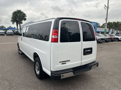 Used 2025 Chevrolet Express 3500 LT w/ LT Preferred Equipment Group RWD image 14