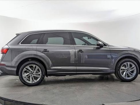 Used 2023 Audi Q7 2.0T Premium Plus w/ Premium Plus Package AWD/4WD image 9