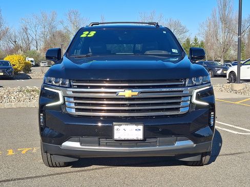 Used 2024 Chevrolet Tahoe High Country image 2