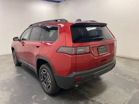 Used 2026 Jeep Cherokee Laredo AWD/4WD image 4