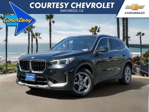 Used 2023 BMW X1 xDrive28i AWD/4WD image 1
