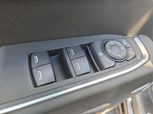 Used 2025 Chevrolet Silverado 1500 LT Trail Boss w/ Convenience Package II image 15