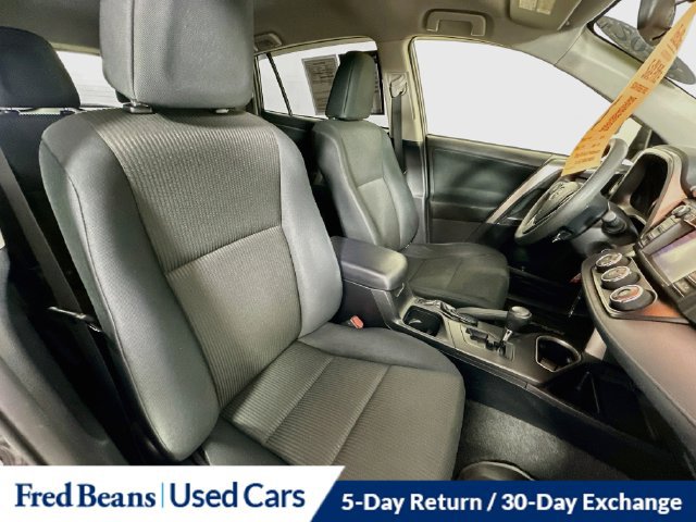 Used 2016 Toyota RAV4 LE AWD/4WD image 33