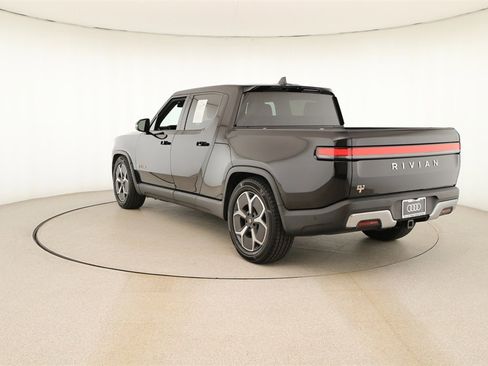 Used 2023 Rivian R1T Adventure image 4