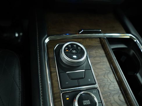 Used 2021 Ford Expedition Platinum image 31
