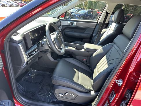 Used 2025 Hyundai Santa Fe SEL image 16