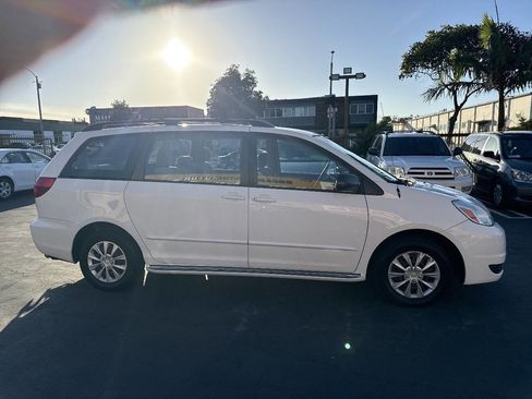 Used 2004 Toyota Sienna CE image 6