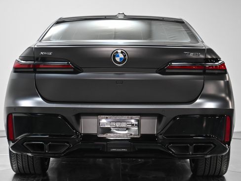 Used 2023 BMW 760i xDrive w/ Parking Assistance Package image 49