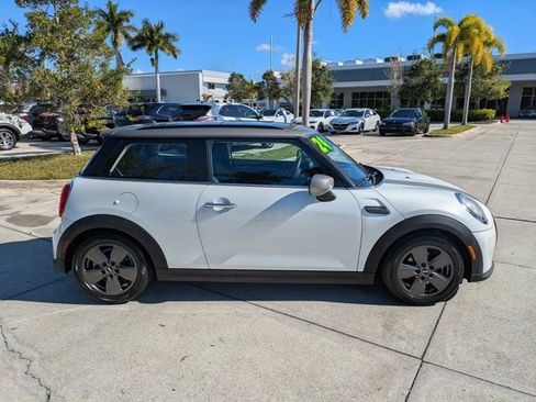 Used 2024 MINI Cooper 2-Door Hardtop image 3