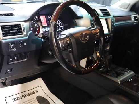 Used 2019 Lexus GX 460 Premium image 38