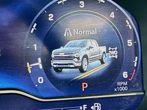 Used 2024 Chevrolet Silverado 1500 LTZ w/ Technology Package AWD/4WD image 40
