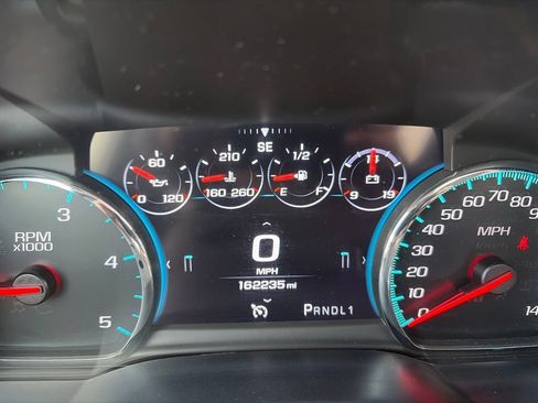 Used 2018 GMC Sierra 2500 Denali w/ Duramax Plus Package AWD/4WD image 6