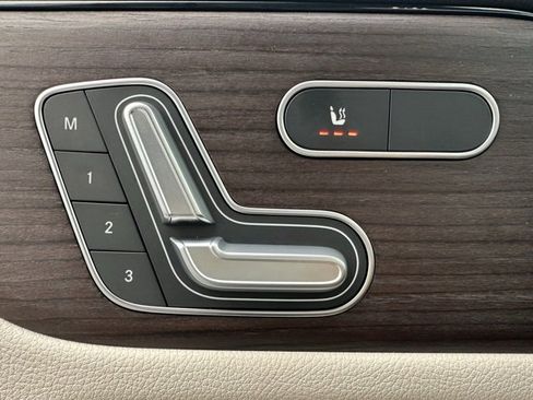 Used 2026 Mercedes-Benz GLA 250 4MATIC image 15