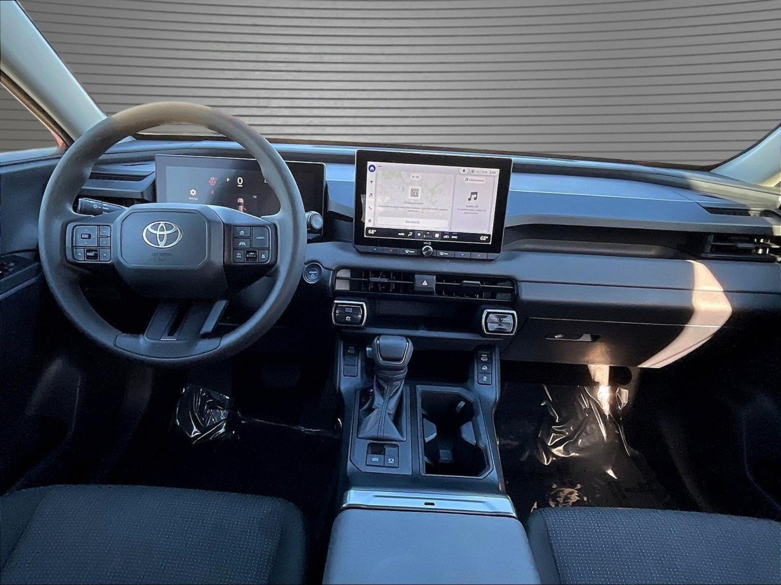 Used 2026 Toyota RAV4 LE AWD/4WD image 9