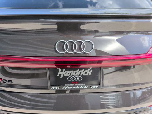Used 2024 Audi Q8 e-tron Premium Plus w/ Premium Plus Package AWD/4WD image 36