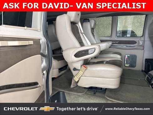Used 2018 Chevrolet Express 2500 Work Van w/ Enhanced Convenience Package image 10