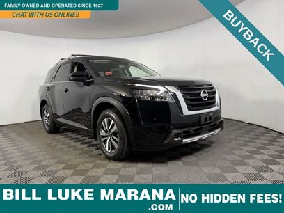 Used 2025 Nissan Pathfinder SL