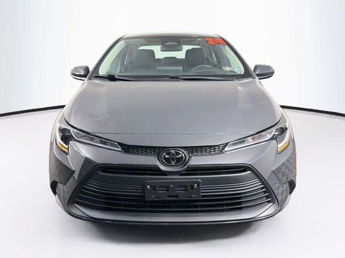 Used 2024 Toyota Corolla LE FWD image 6
