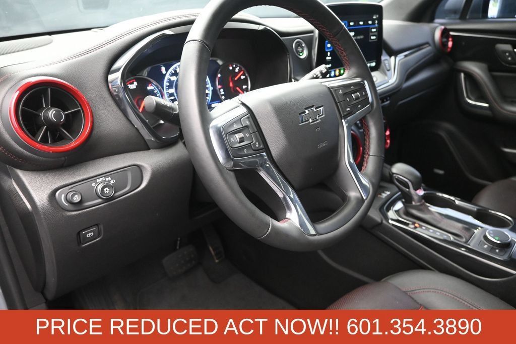 Used 2024 Chevrolet Blazer RS w/ Driver Confidence II Package FWD image 12