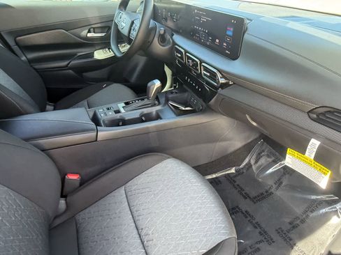New 2026 Nissan Sentra SV w/ Floor Mat Package FWD image 12