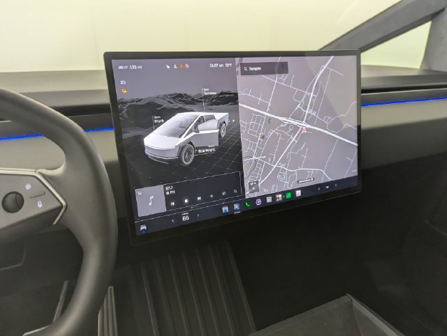 Used 2025 Tesla Cybertruck AWD Crew Cab image 13