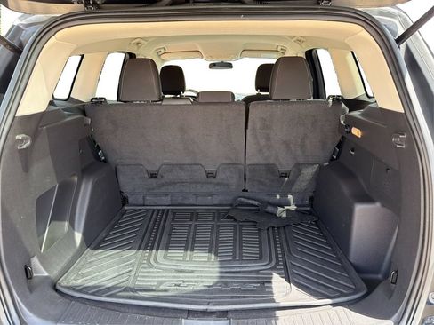 Used 2018 Ford Escape SE w/ SE Sync 3 Package AWD/4WD image 13
