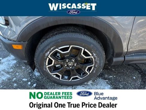 Used 2025 Ford Bronco Sport Outer Banks w/ Outer Banks Tech Package+ image 37