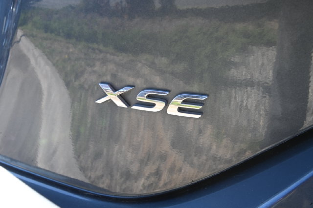 Used 2018 Toyota Corolla XSE FWD image 6