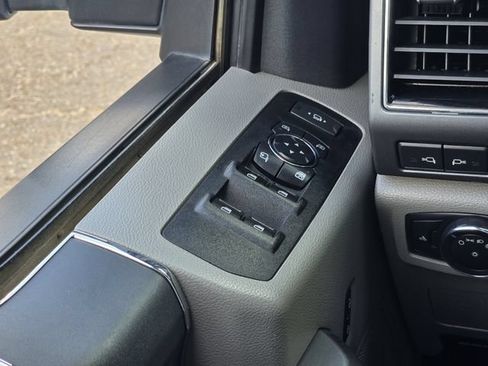 Used 2022 Ford F250 XLT AWD/4WD image 16