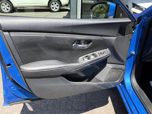 Used 2023 Nissan Sentra SV FWD image 15