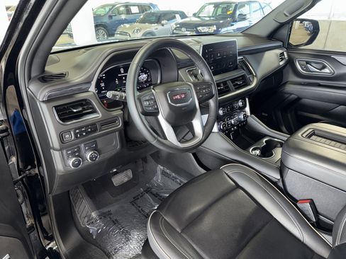 Used 2023 GMC Yukon SLT w/ SLT Premium Package AWD/4WD image 23