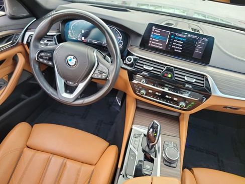 Used 2020 BMW 530e xDrive 530e xDrive iPerformance w/ Premium Package image 14