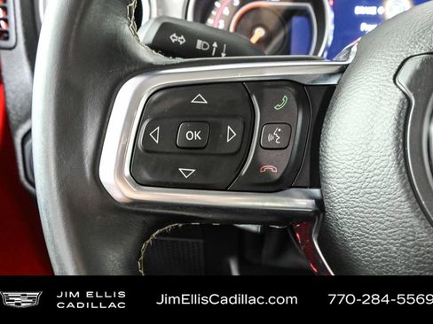 Used 2020 Jeep Wrangler Unlimited Sahara image 10