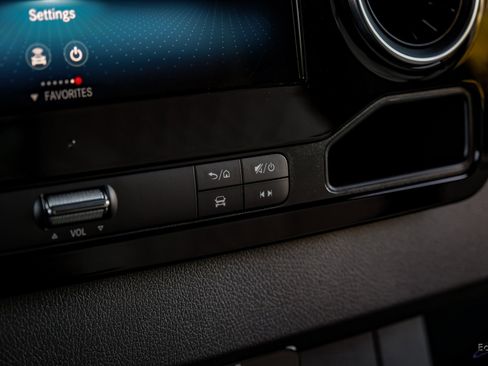 Used 2023 Mercedes-Benz Sprinter 3500 image 52