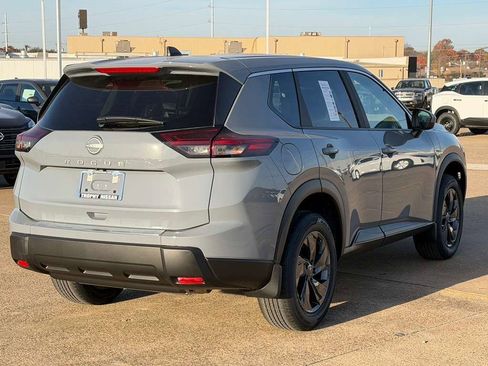 New 2026 Nissan Rogue SV image 5