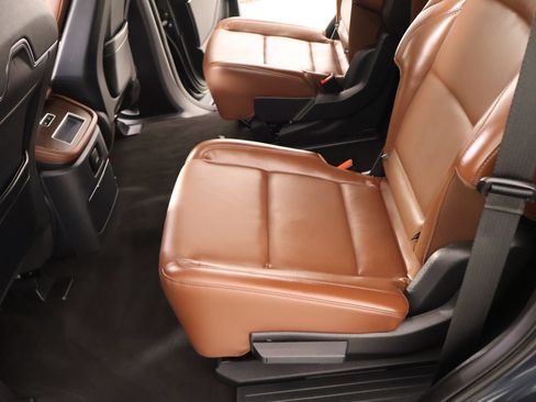 Used 2025 Lincoln Navigator Reserve AWD/4WD image 13