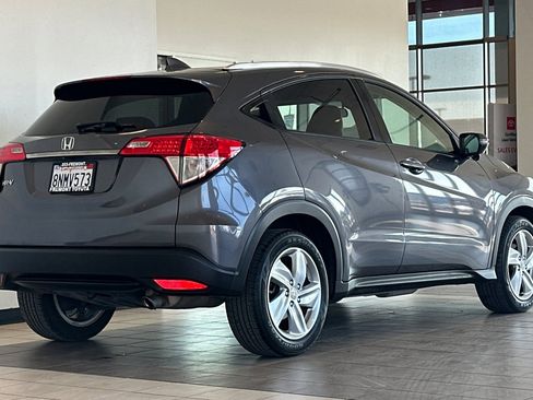 Used 2019 Honda HR-V EX image 4