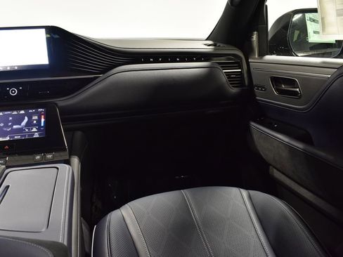 New 2026 INFINITI QX80 4WD w/ Sport Exterior Package image 15