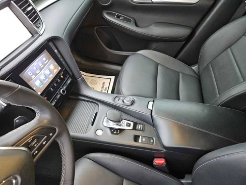 Used 2019 INFINITI QX50 Luxe w/ Navigation Package image 18