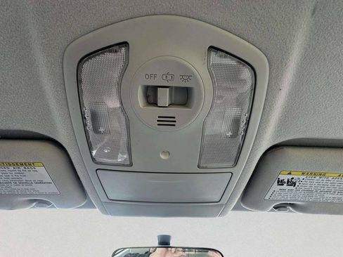 Used 2010 Toyota Prius FWD image 31