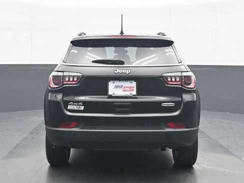 Used 2022 Jeep Compass Latitude w/ Sun and Sound Group image 5